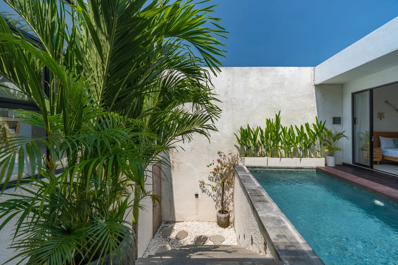 Bikini Top 2BR Private Villa
