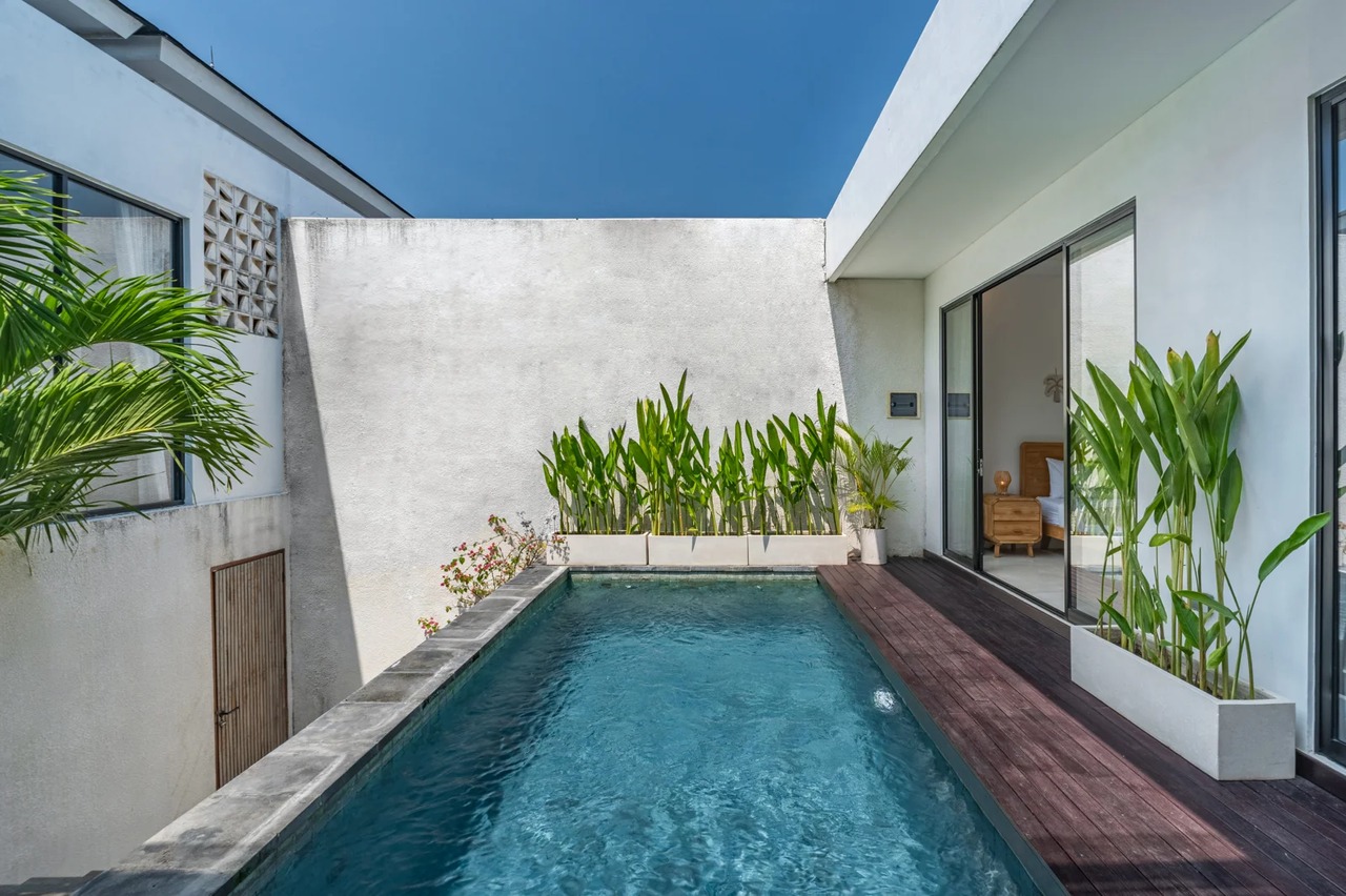 Bikini Top 2BR Private Villa
