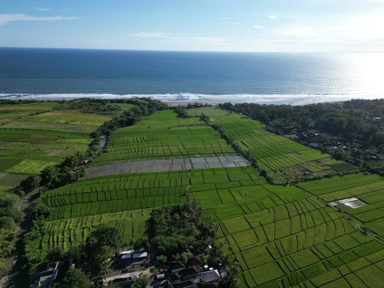 LEASEHOLD LAND 10 ARE IN KELATING