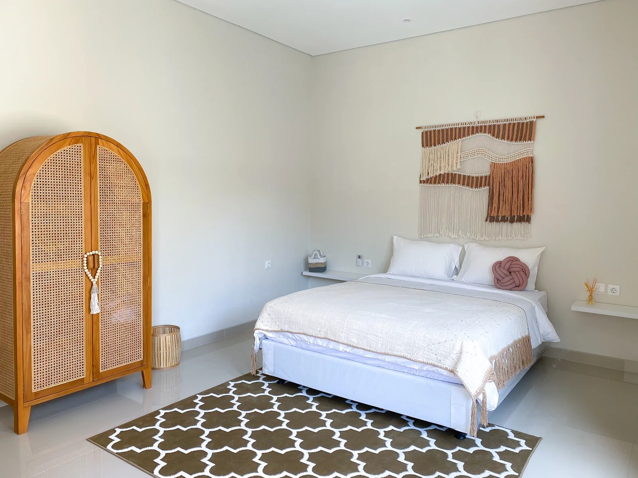 MODERN–TROPICAL 2BR VILLA ANN