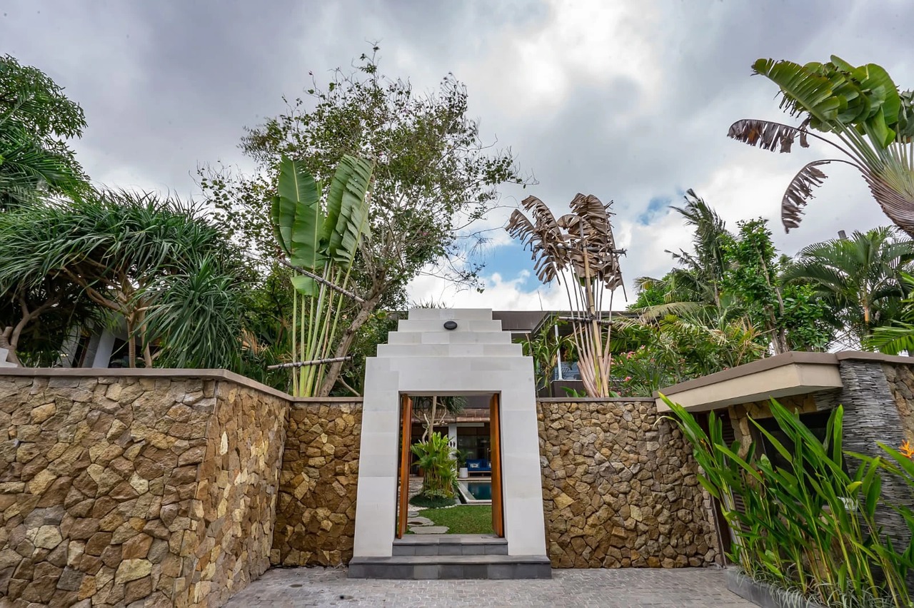 Stylish 4BR Villa for Rent in Berawa