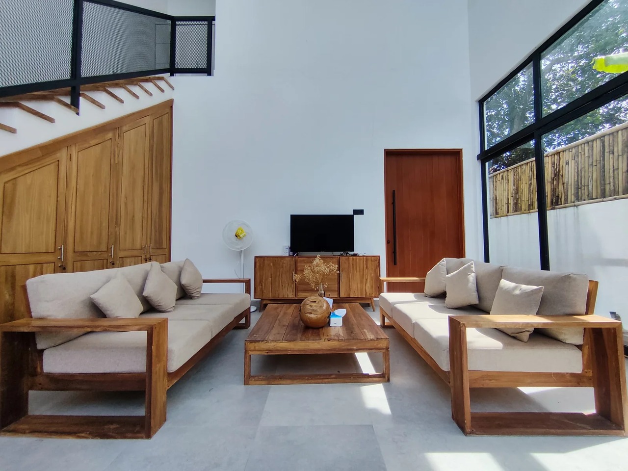 Charming Villa for Rent or Lease