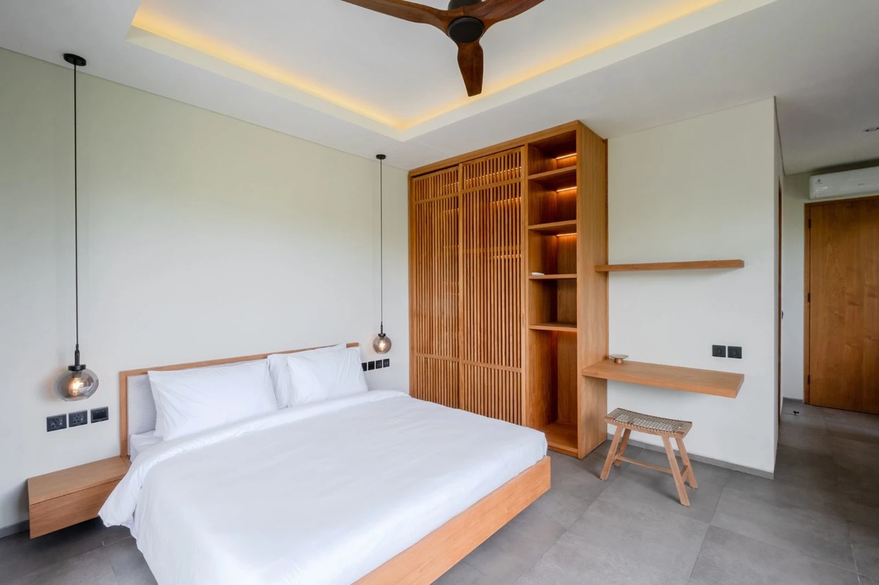 🌿 LEASEHOLD Refined 2BR Tropical Villa