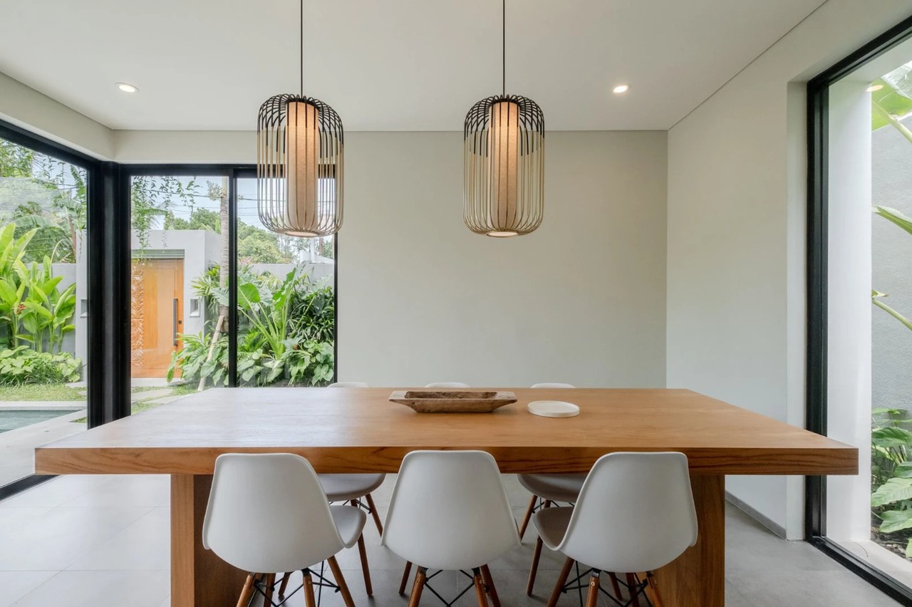 🌿 LEASEHOLD Refined 2BR Tropical Villa