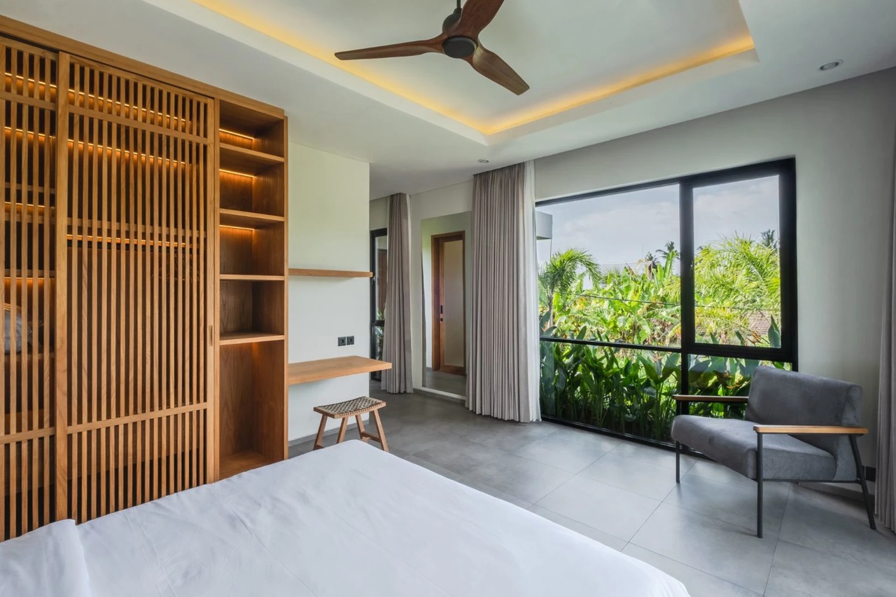 🌿 LEASEHOLD Refined 2BR Tropical Villa