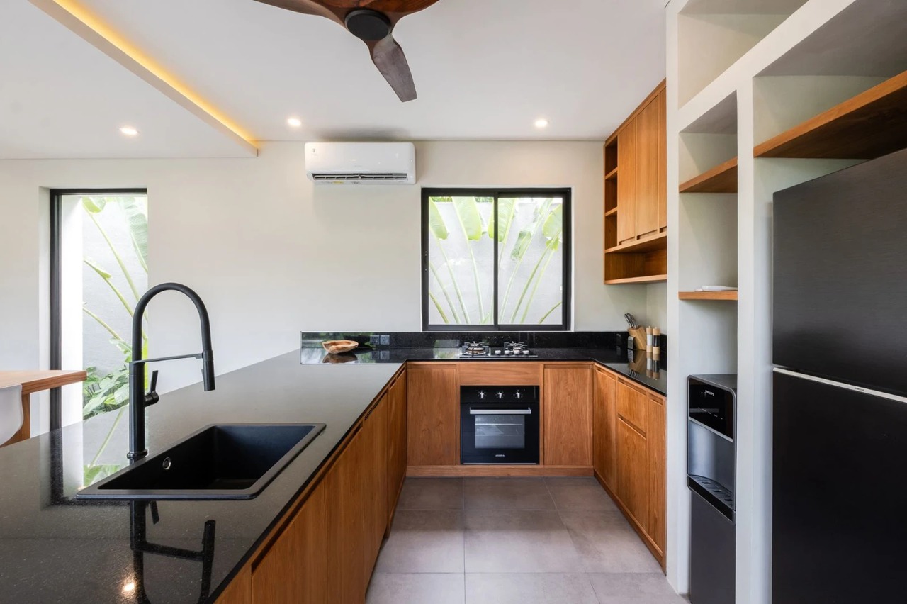 🌿 LEASEHOLD Refined 2BR Tropical Villa