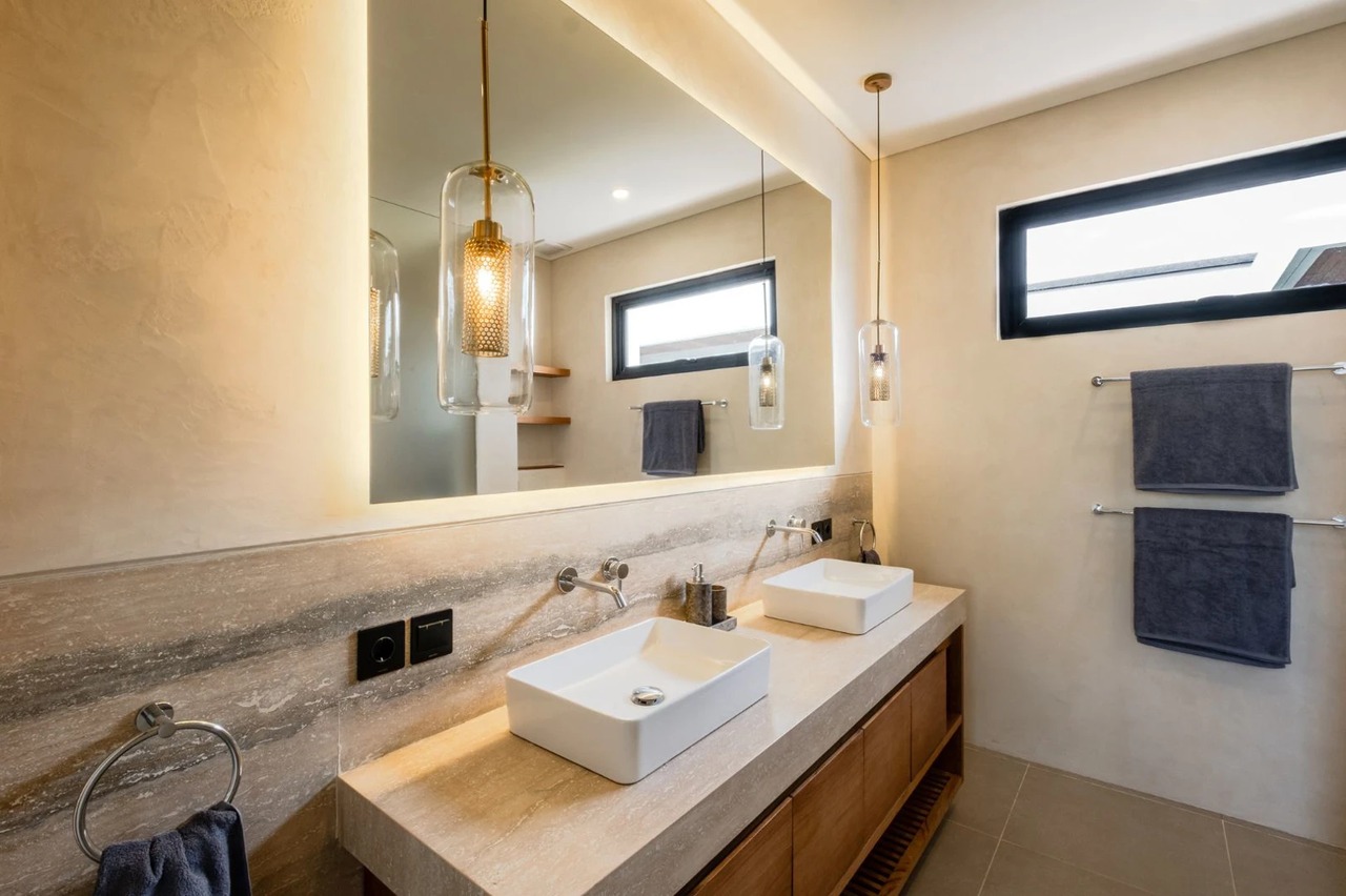 🌿 LEASEHOLD Refined 2BR Tropical Villa