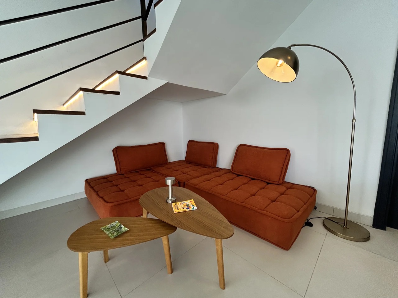 Modern 4BR Villa w/ Private Pool and Sun