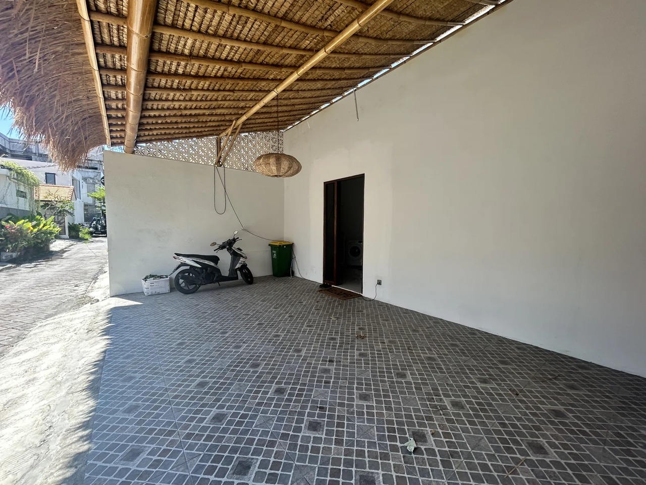 Modern 4BR Villa w/ Private Pool and Sun