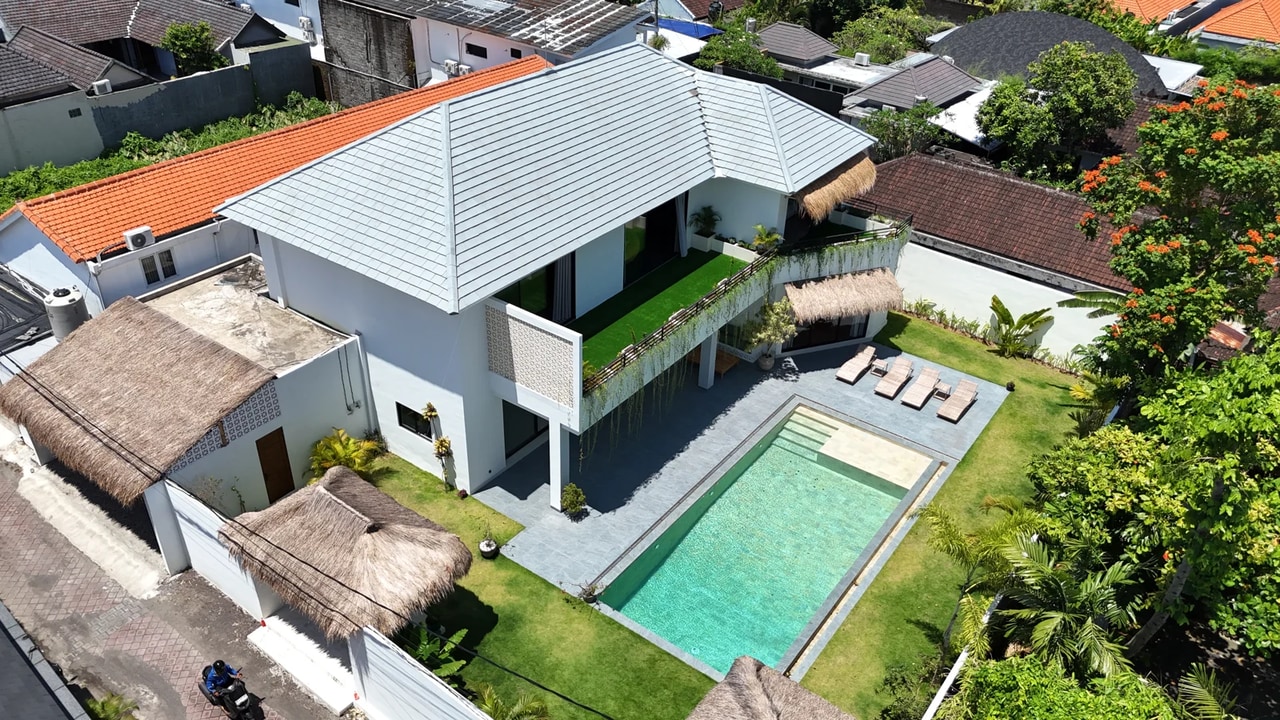 Modern 4BR Villa w/ Private Pool and Sun