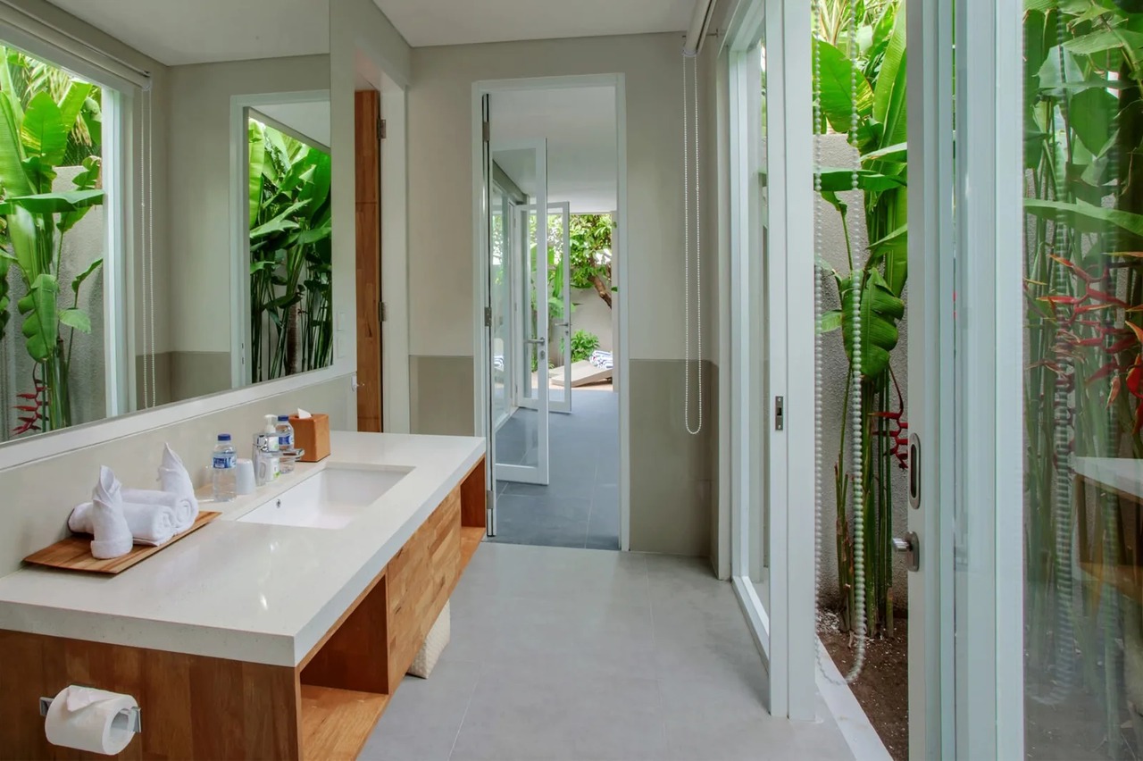 4 BEDROOM VILLA IN BERAWA IDR 50 MILL