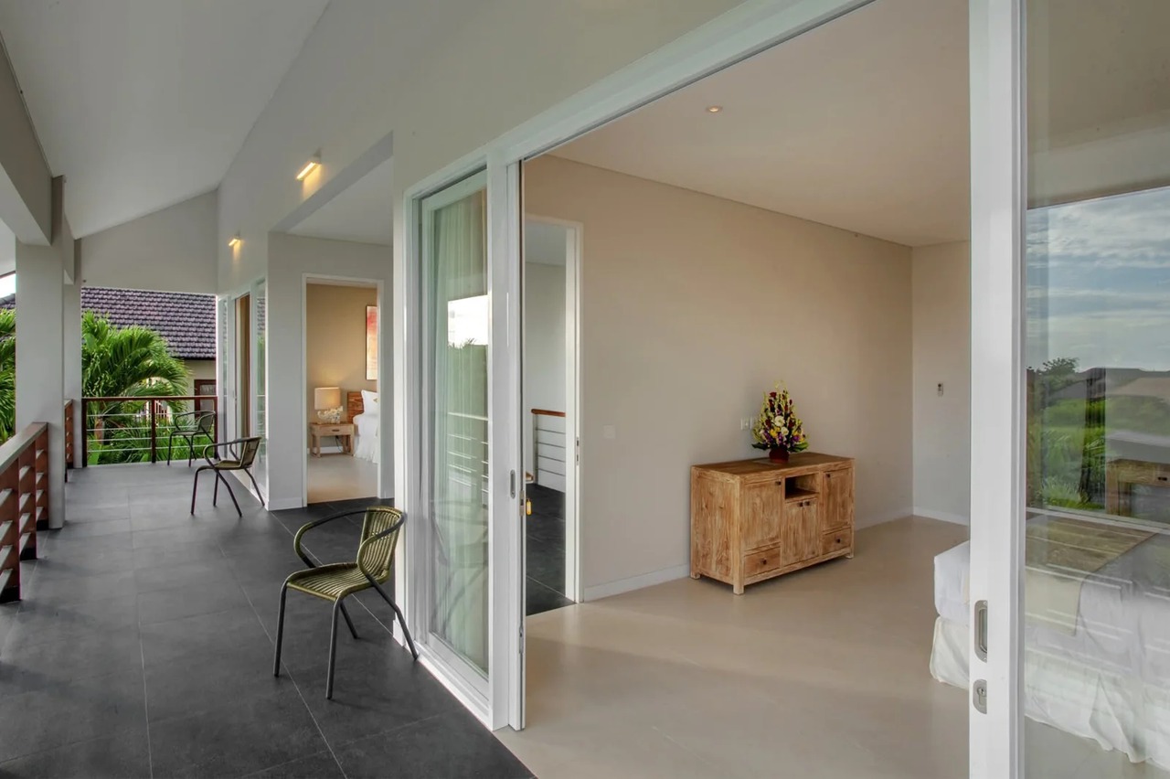4 BEDROOM VILLA IN BERAWA IDR 50 MILL