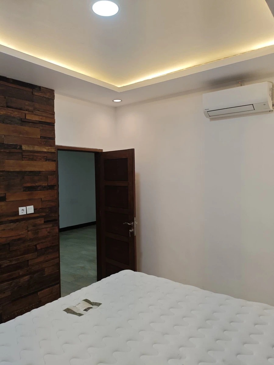 Modern 3-Storey Villa for Rent