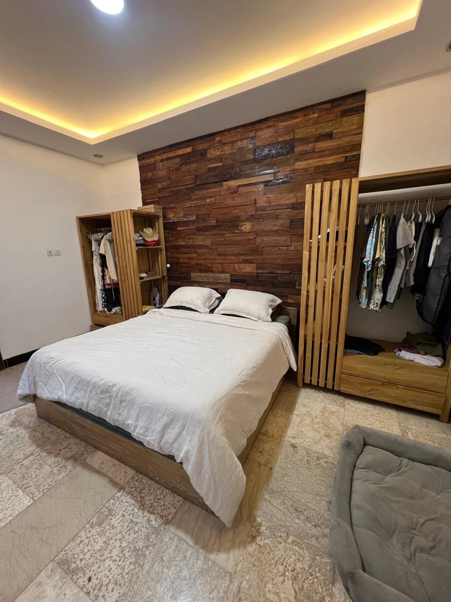 Modern 3-Storey Villa for Rent