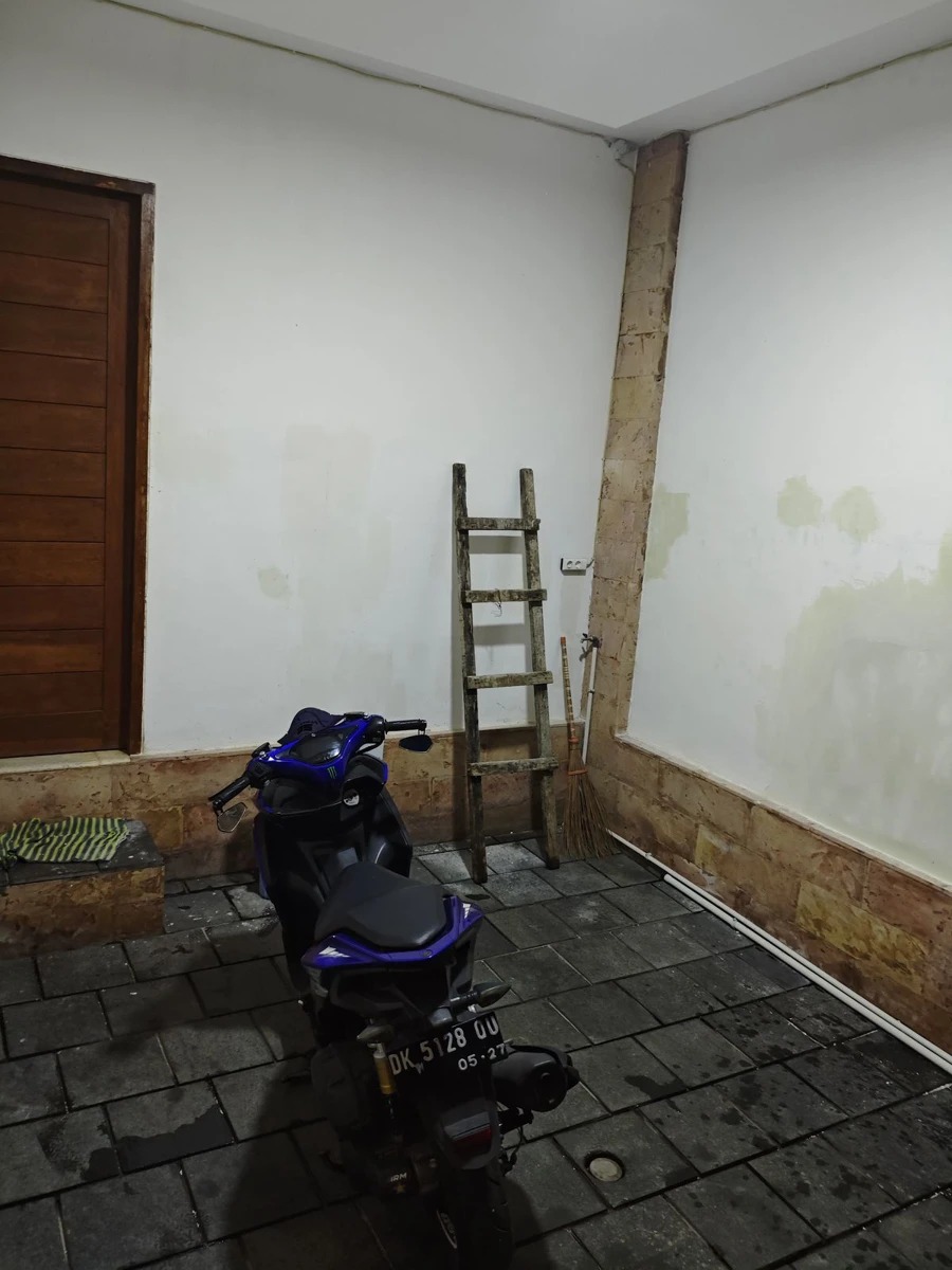 Modern 3-Storey Villa for Rent