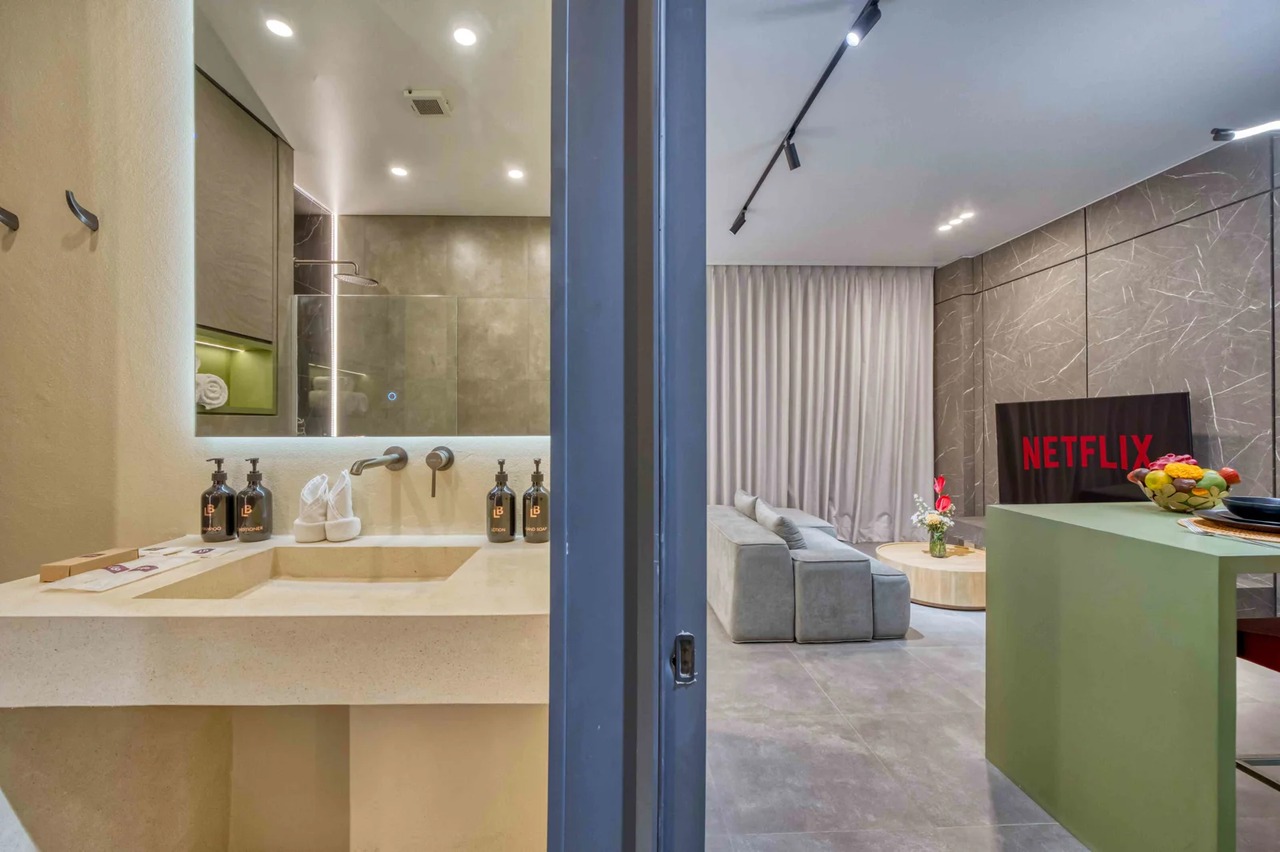 Polished 1BR Apartment w/ Rooftop Patio