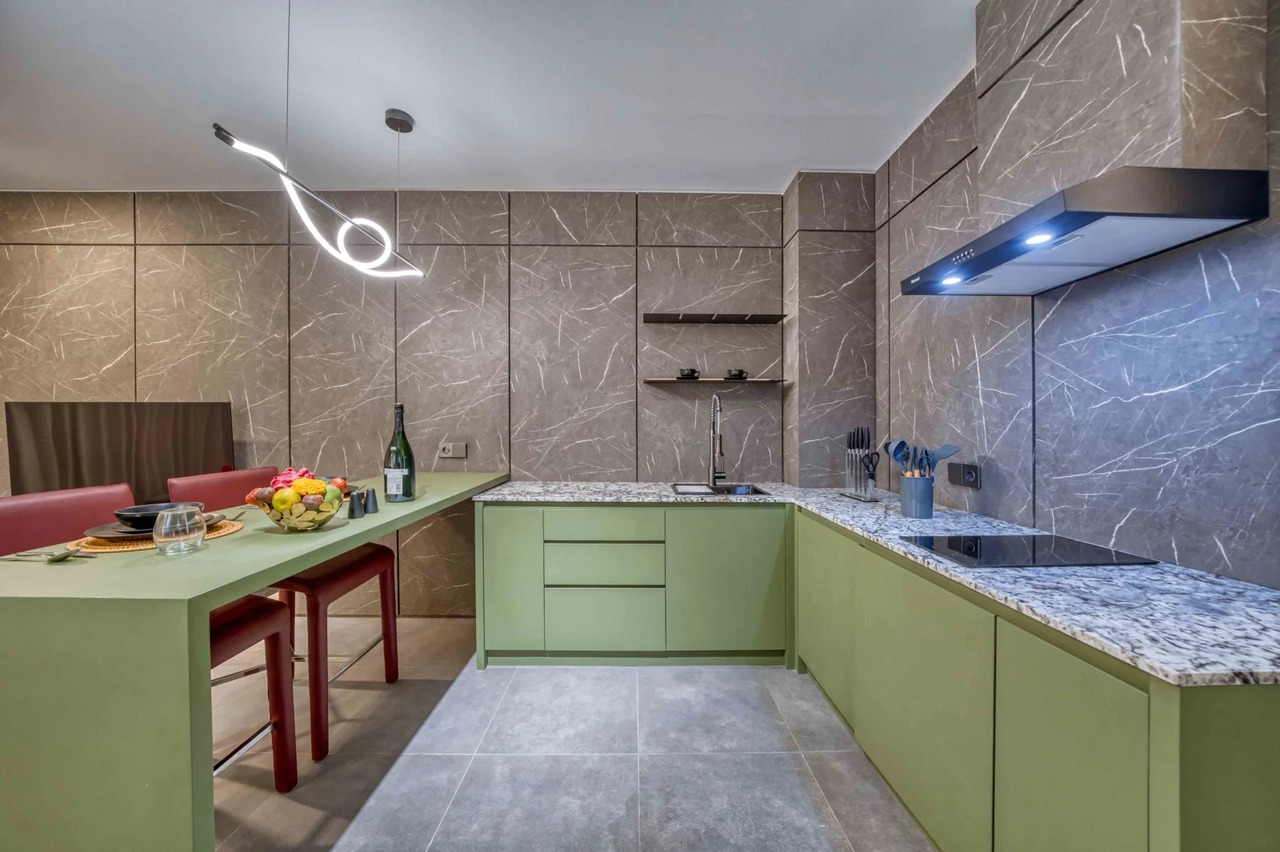 Polished 1BR Apartment w/ Rooftop Patio