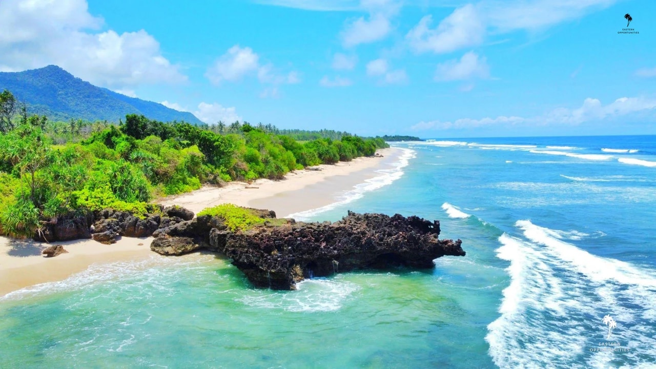 SUMBAWA, Freehold - 833m² at Turtle Road