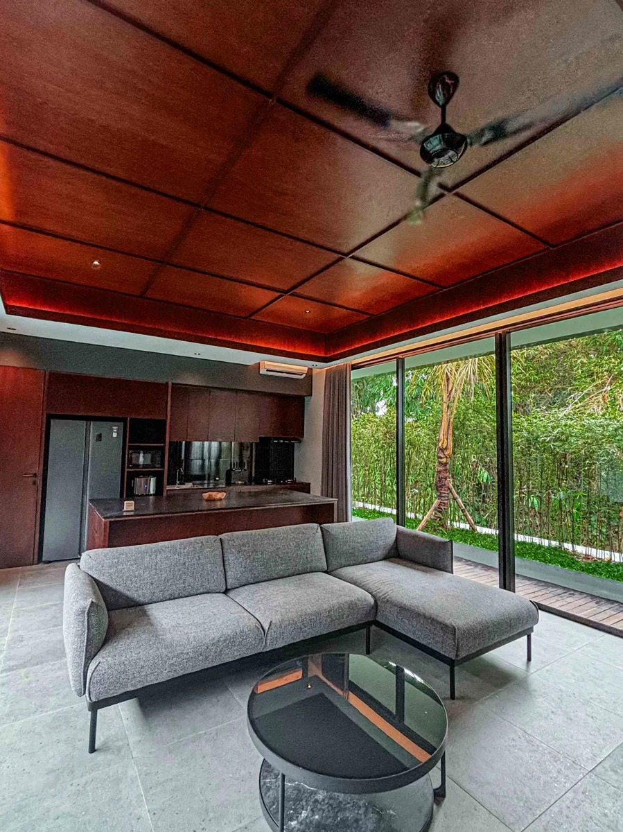 Modern 3BR Villa w/ Private Pool and Riv