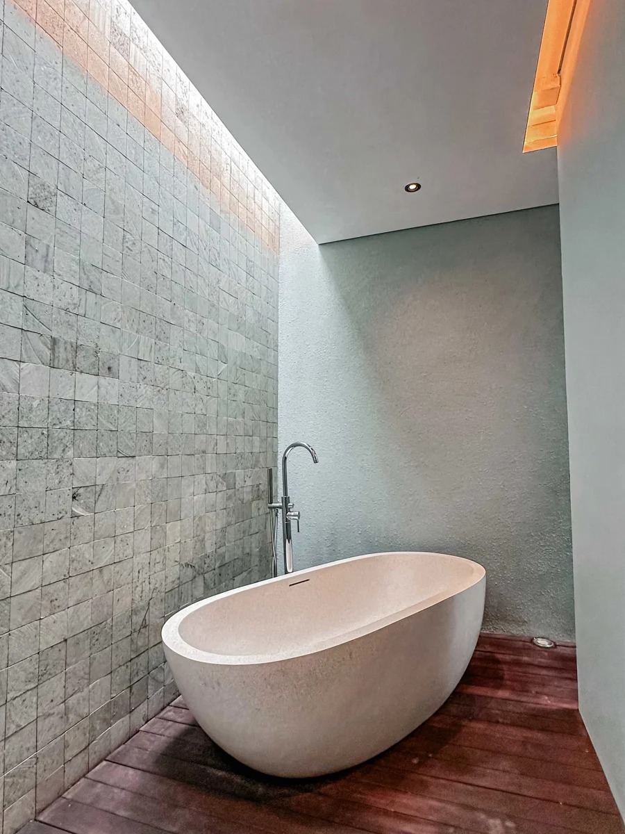 Modern 3BR Villa w/ Private Pool and Riv