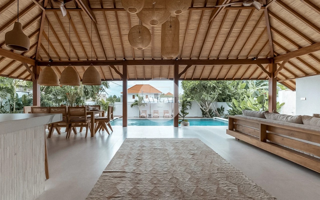 Rumah Kimi | 3-BR Tropical Villa