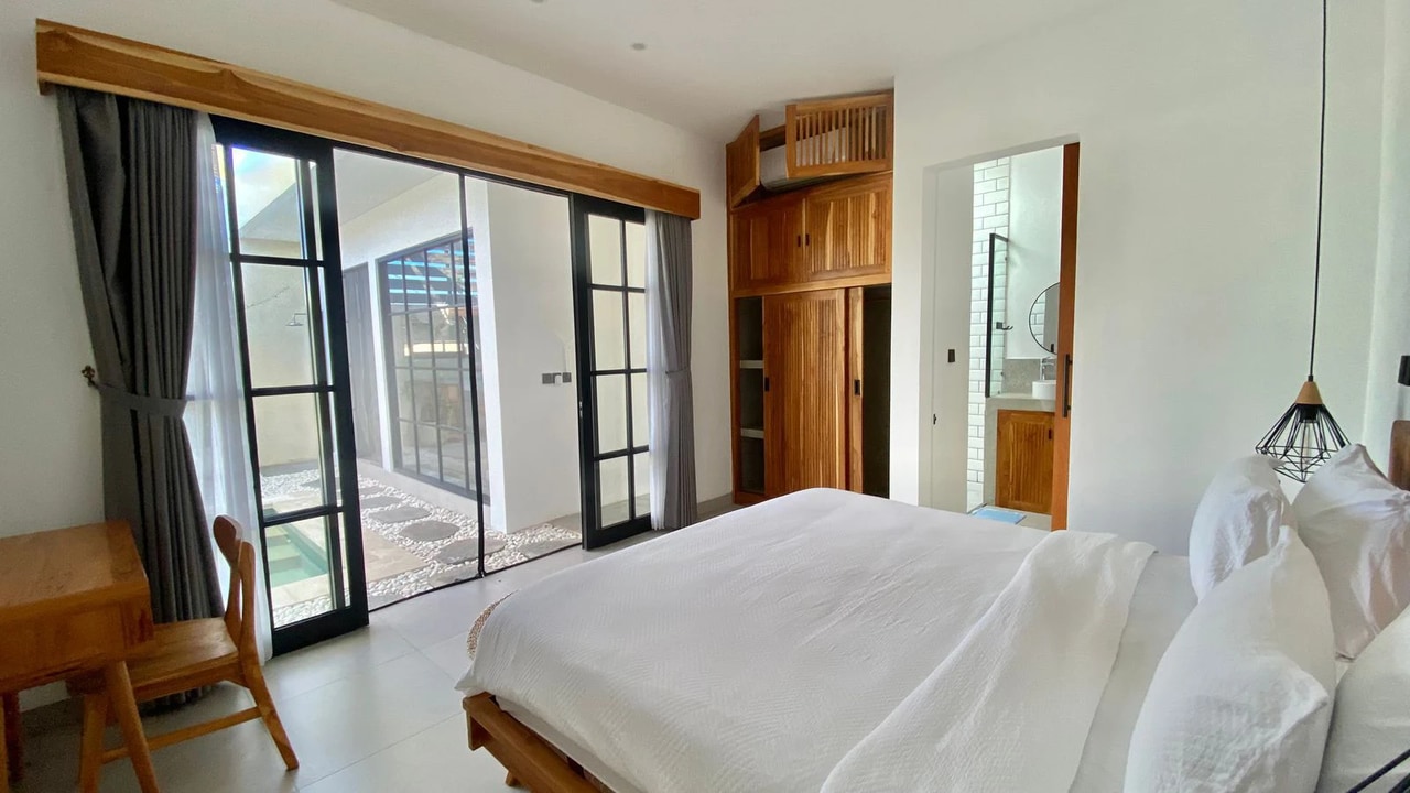 Modern 2-BR Villa for Rent – Babakan