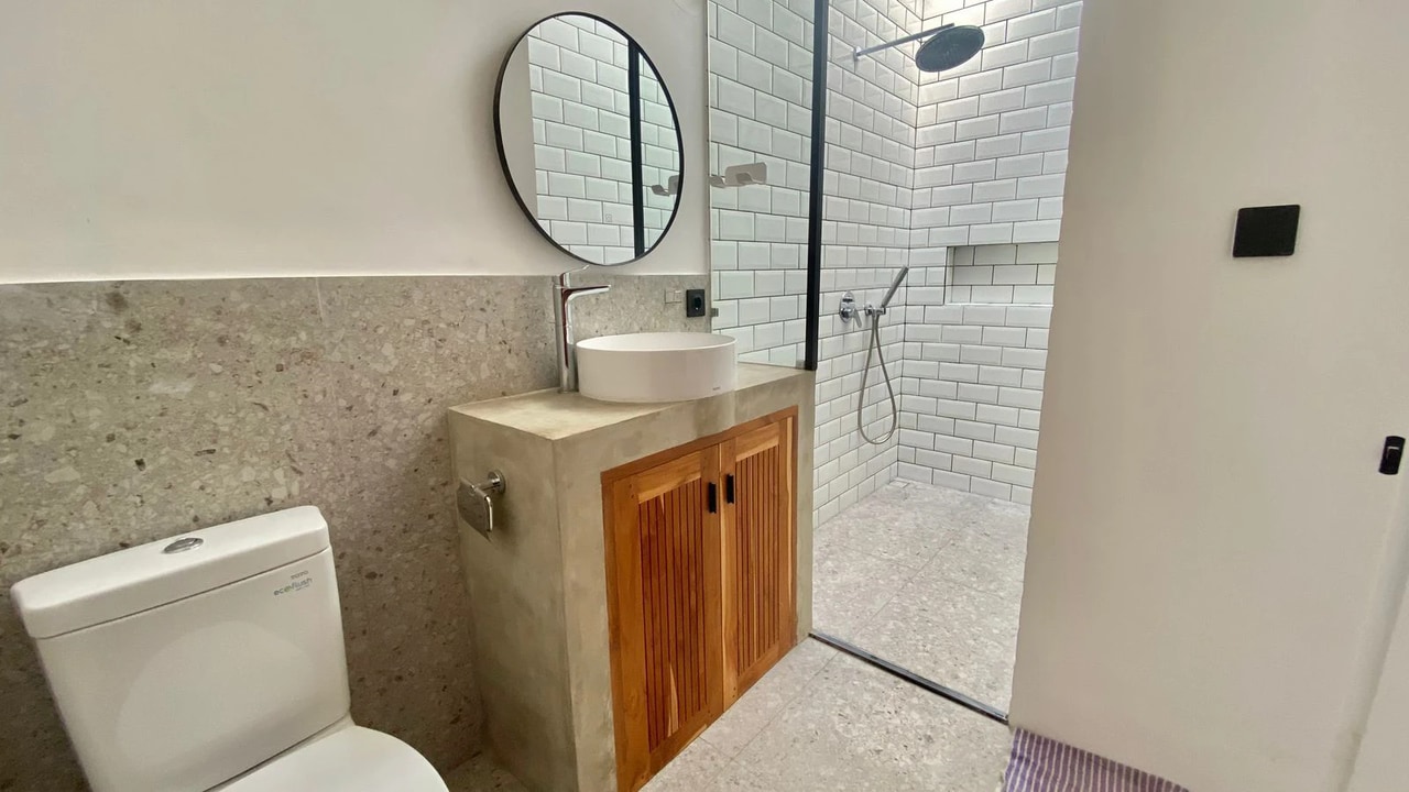 Modern 2-BR Villa for Rent – Babakan