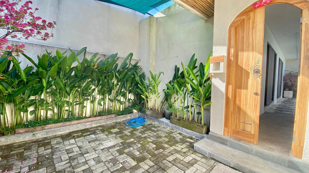 Modern 2-BR Villa for Rent – Babakan