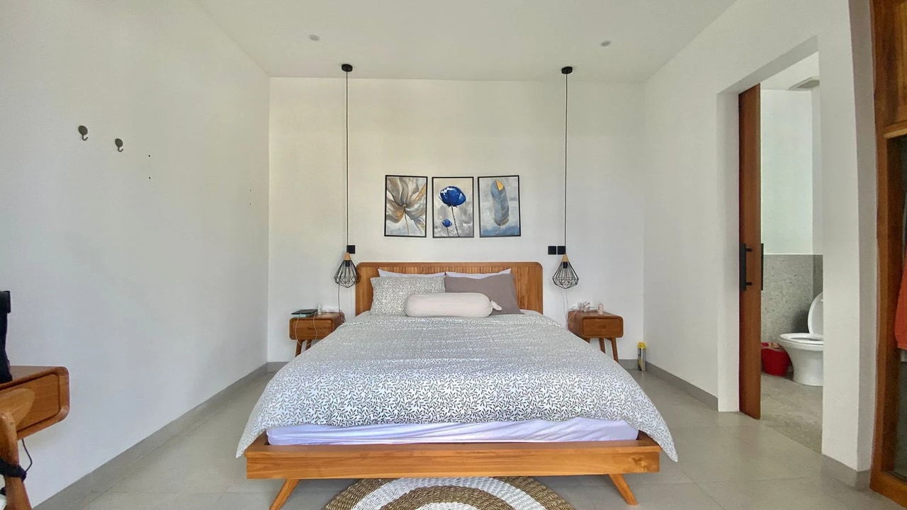 Modern 2-BR Villa for Rent – Babakan