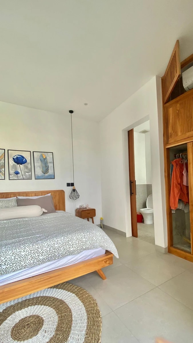 Modern 2-BR Villa for Rent – Babakan