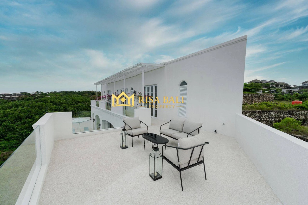 LUXURY 4-BEDROOM CLIFFTOP  OCEAN VIEW