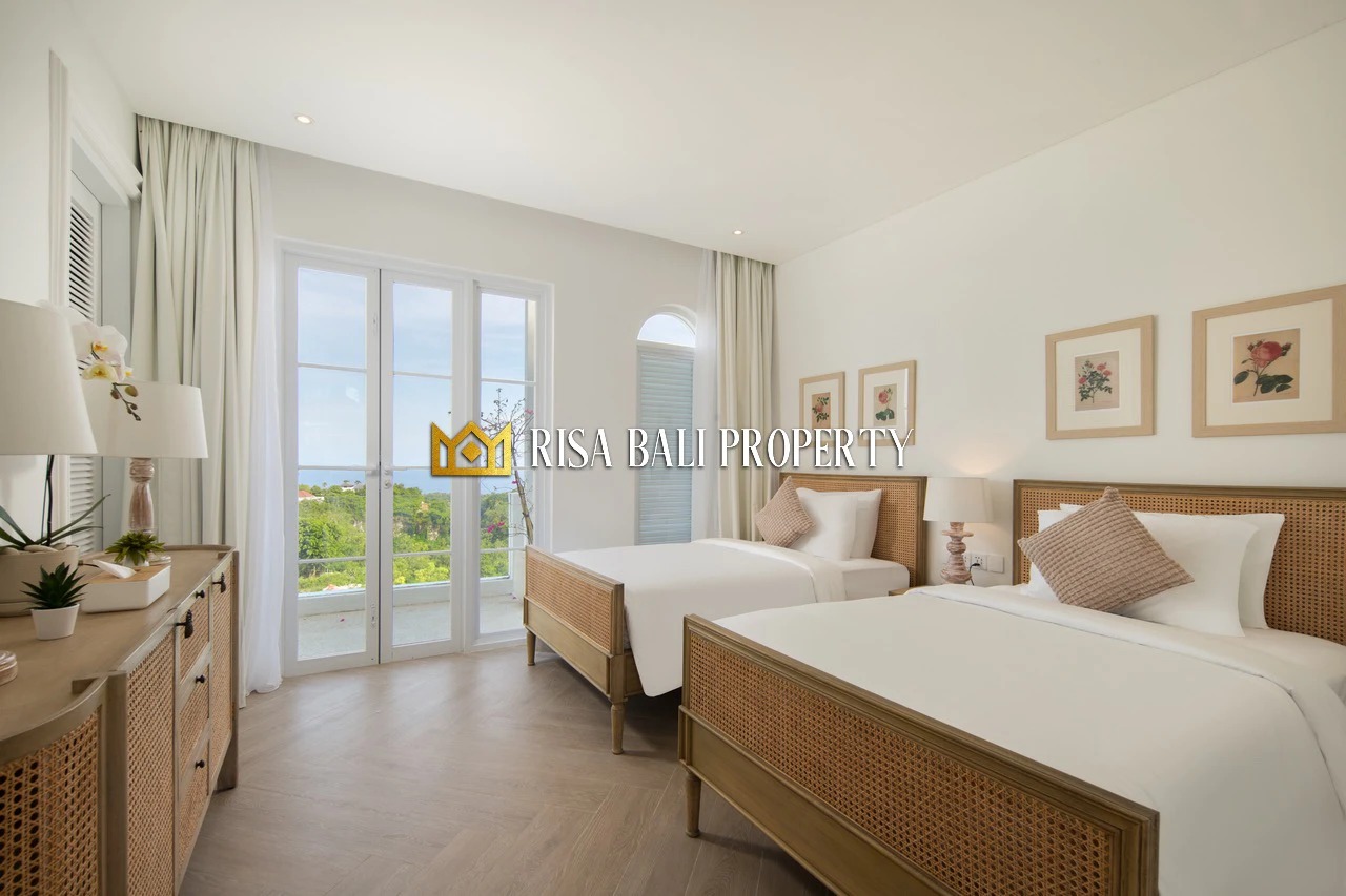LUXURY 4-BEDROOM CLIFFTOP  OCEAN VIEW
