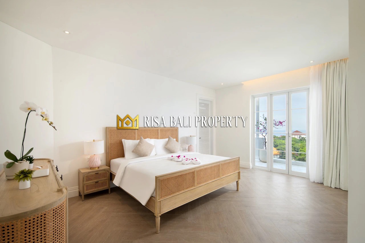 LUXURY 4-BEDROOM CLIFFTOP  OCEAN VIEW