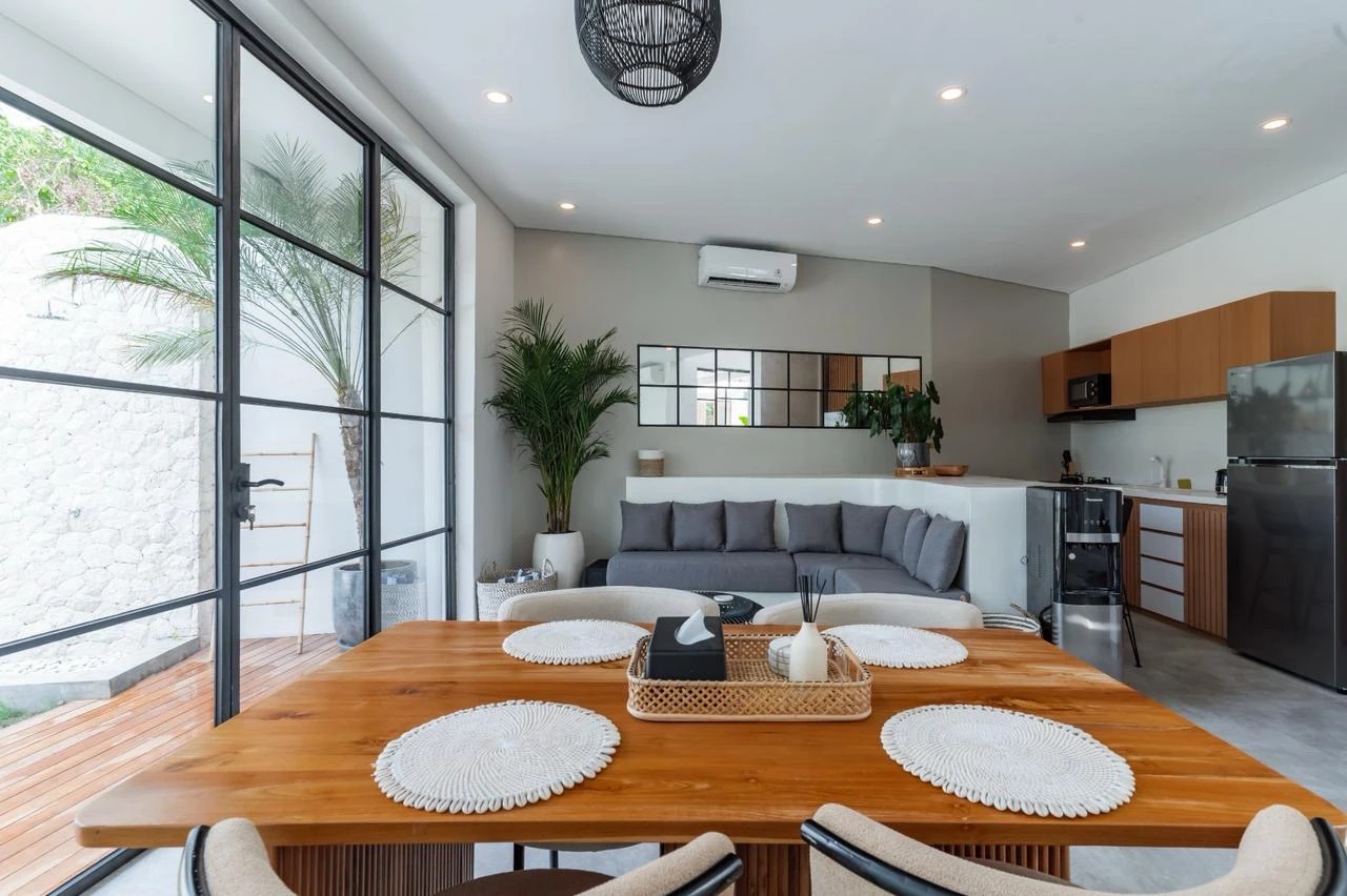 2BR Modern Minimalist Villa w/ Rooftop 