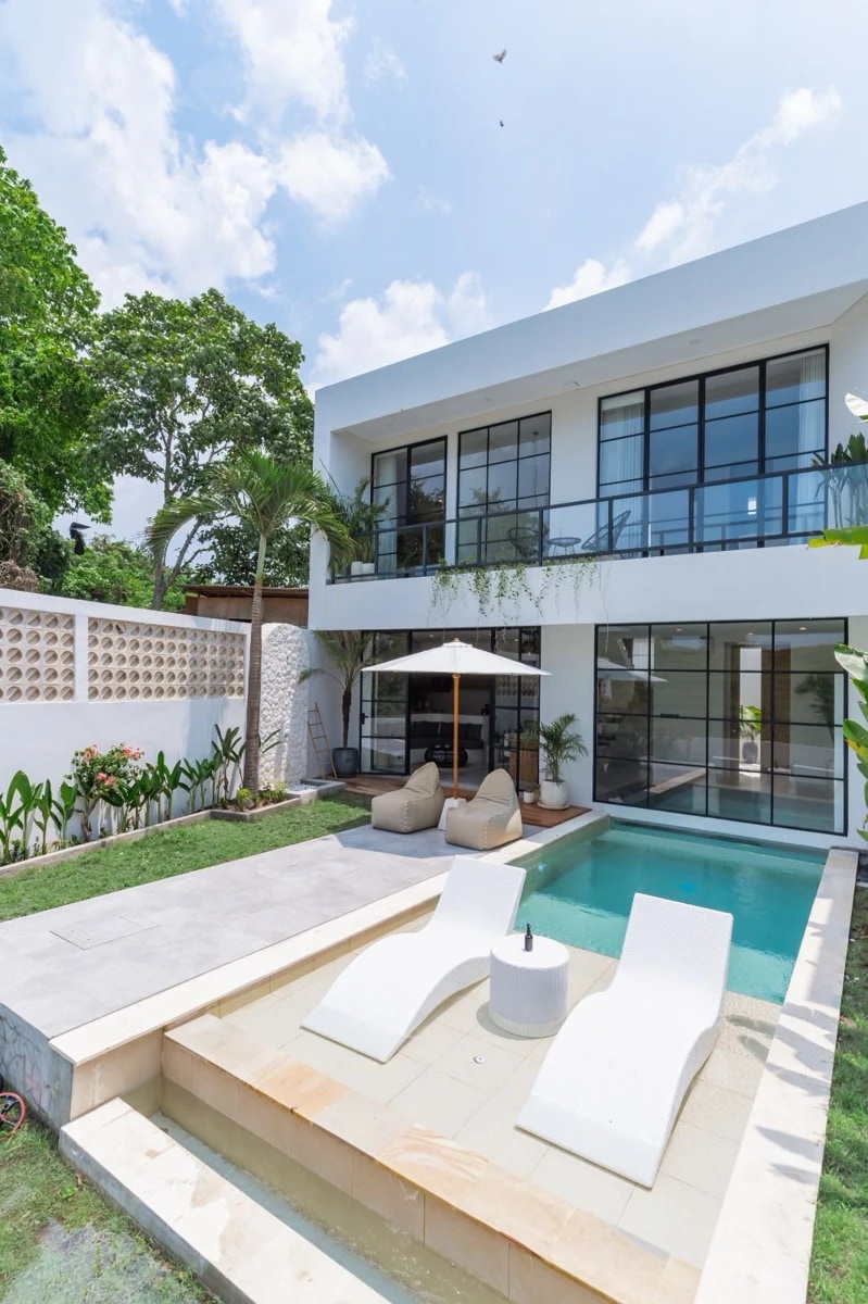 2BR Modern Minimalist Villa w/ Rooftop 