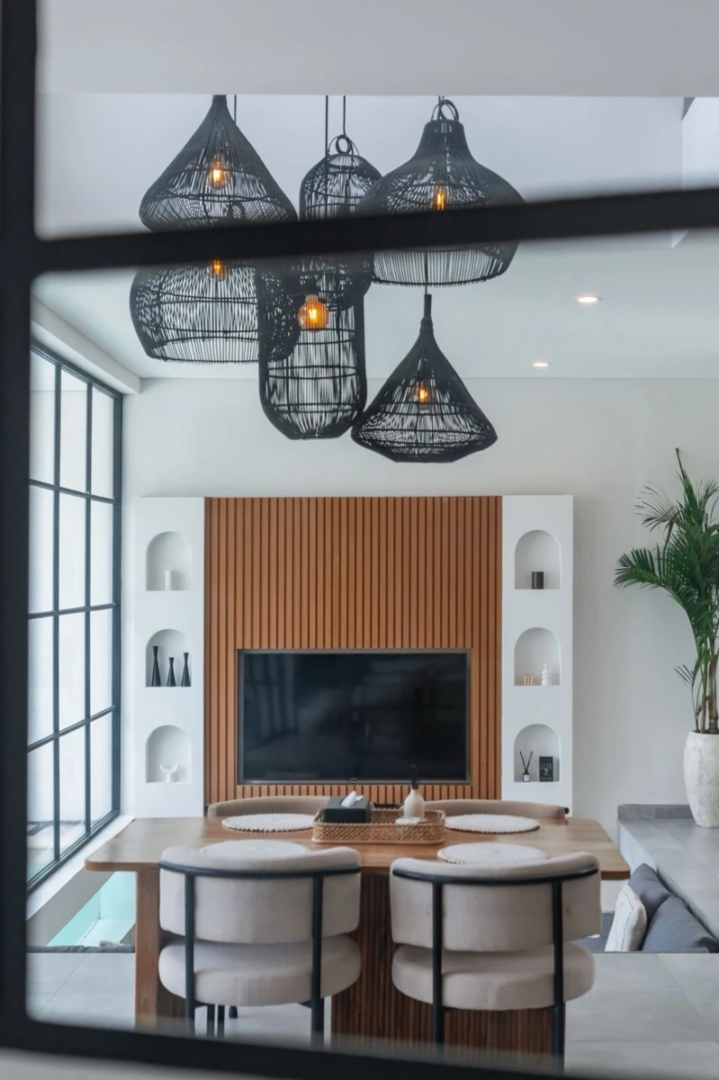 2BR Modern Minimalist Villa w/ Rooftop 