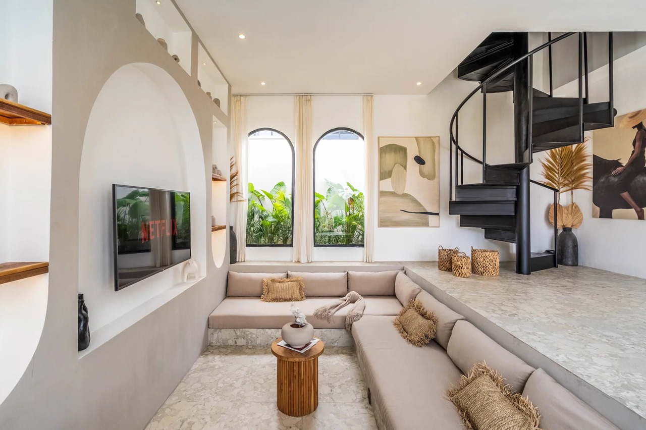 Modern 2BR Townhouse w/ Rooftop & Views
