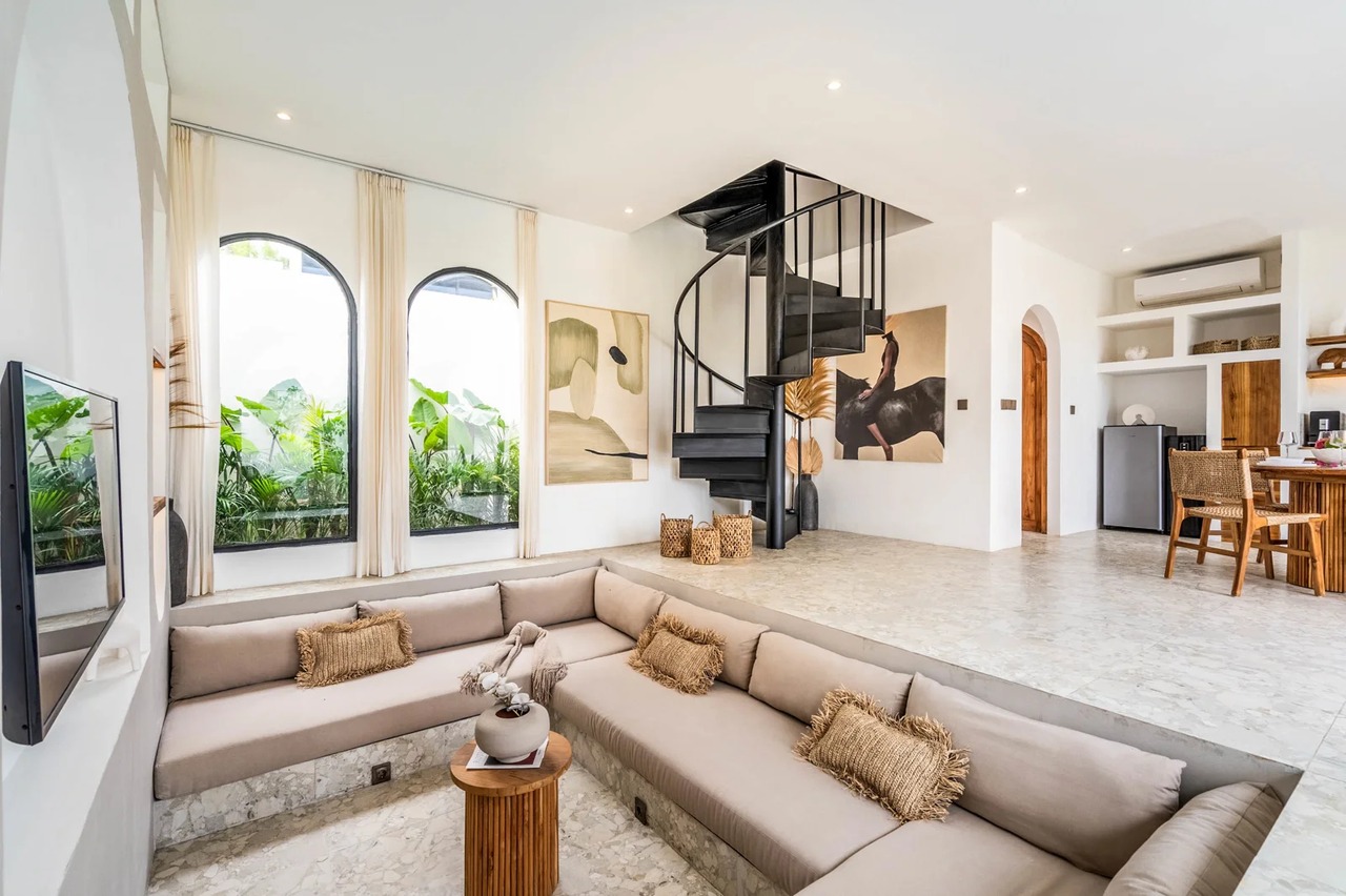 Modern 2BR Townhouse w/ Rooftop & Views