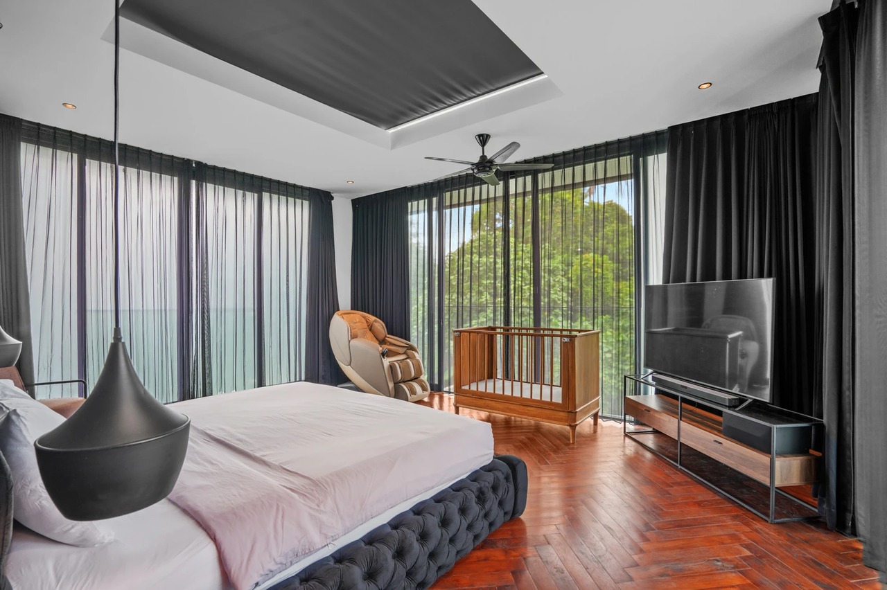 [REDUCED} CEMAGI, Casa Noir, 3-BR Luxury
