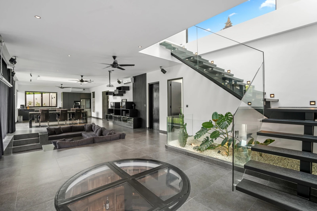 [REDUCED} CEMAGI, Casa Noir, 3-BR Luxury