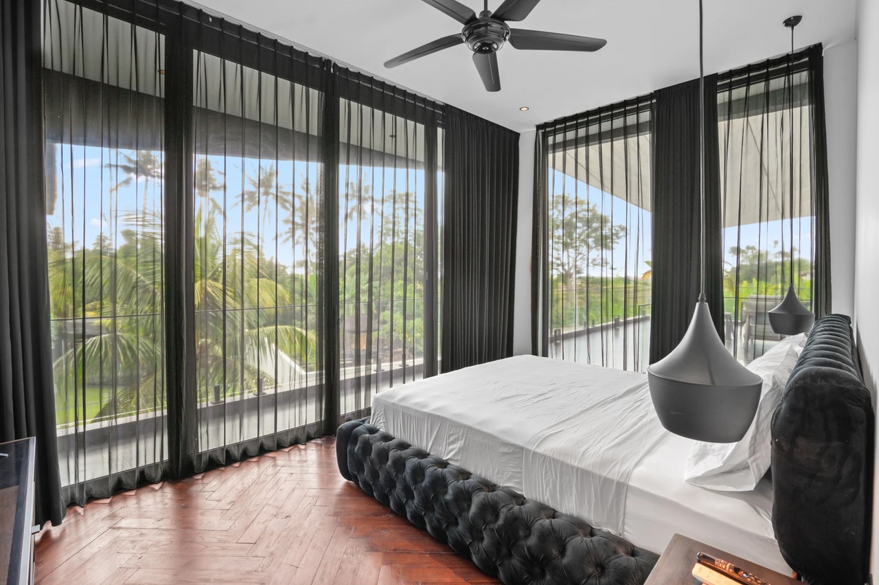 [REDUCED} CEMAGI, Casa Noir, 3-BR Luxury