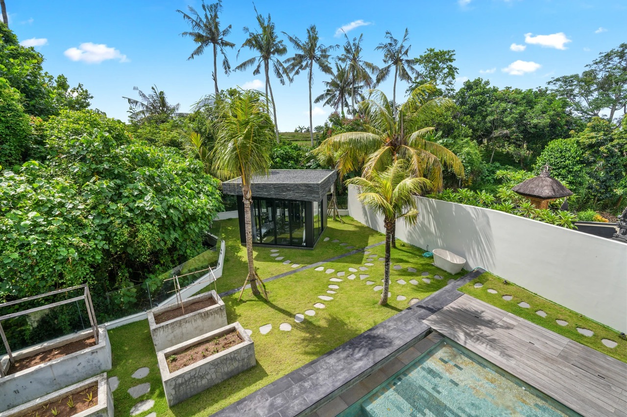 [REDUCED} CEMAGI, Casa Noir, 3-BR Luxury