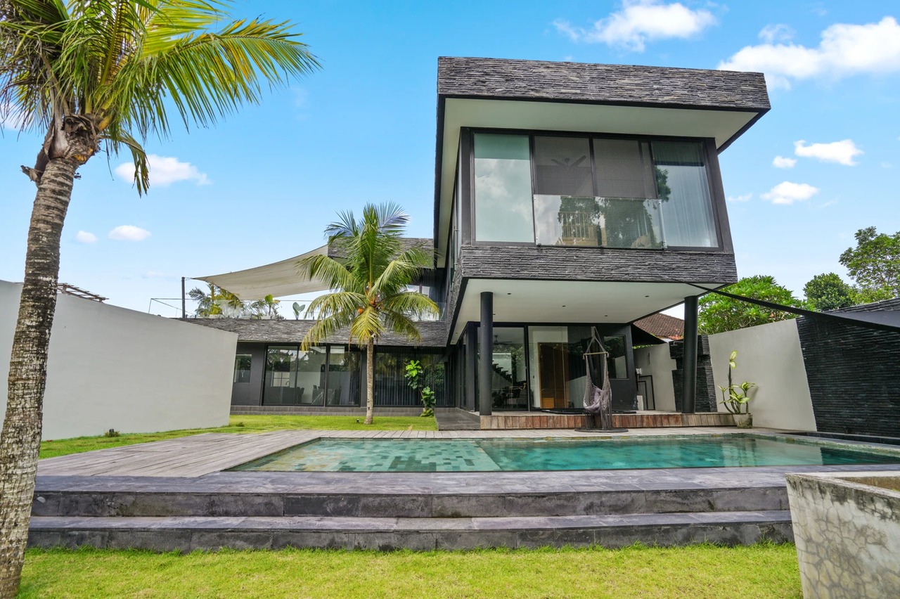 [REDUCED} CEMAGI, Casa Noir, 3-BR Luxury