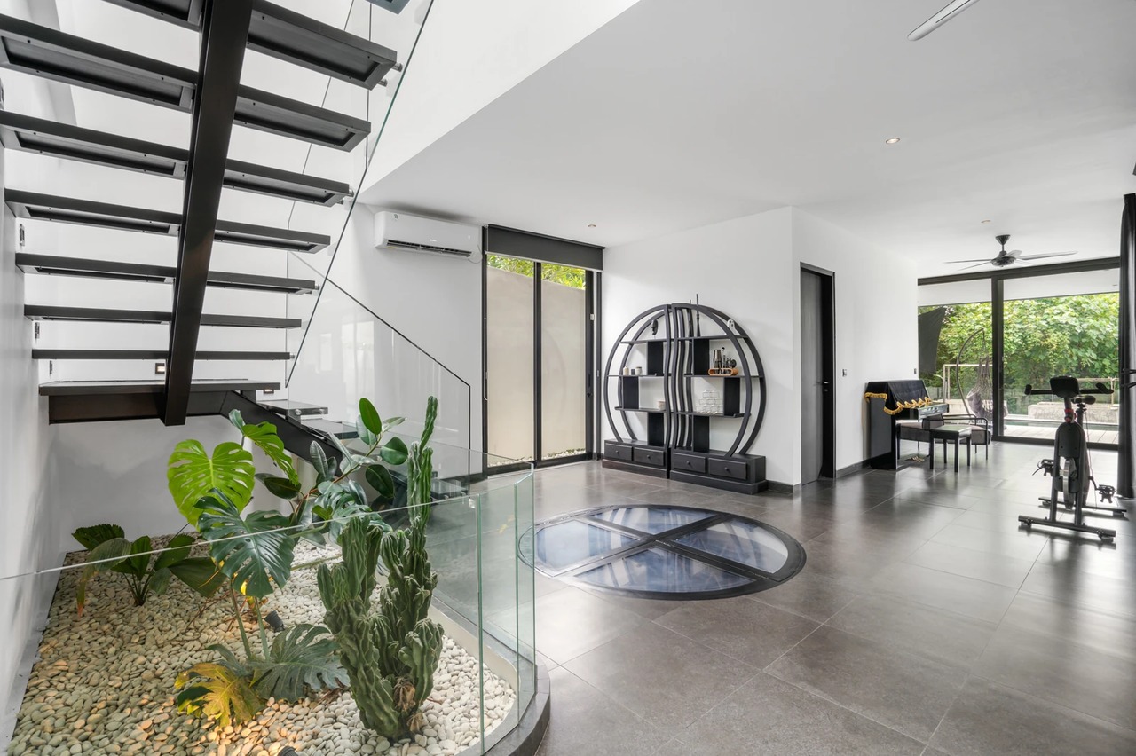 [REDUCED} CEMAGI, Casa Noir, 3-BR Luxury