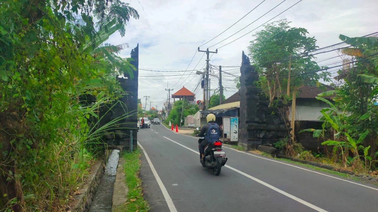 LAND FOR SALE – PRIME TUMBAK BAYUH LOCAT
