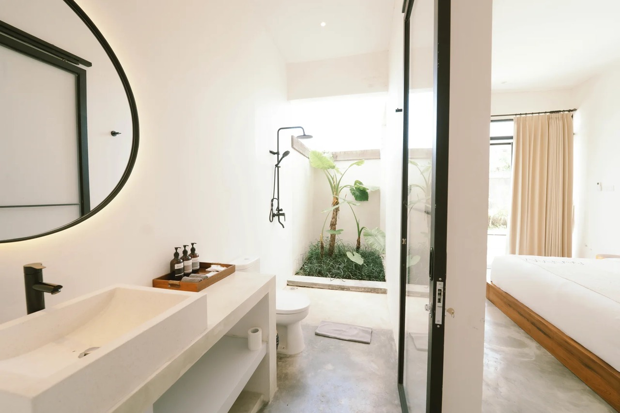 Modern 3BR Villa w/ Office & Pool 