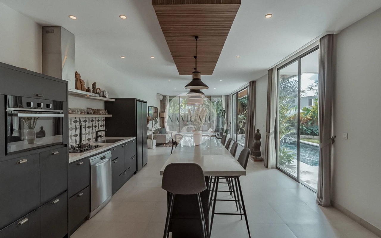 Villa Nina | 5-bedrooms in Berawa,Canggu