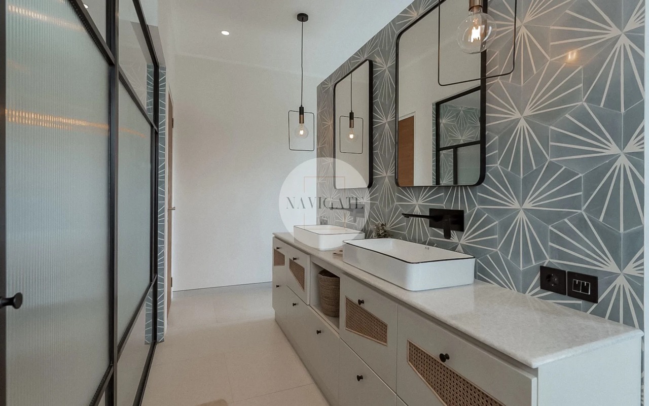 Villa Nina | 5-bedrooms in Berawa,Canggu
