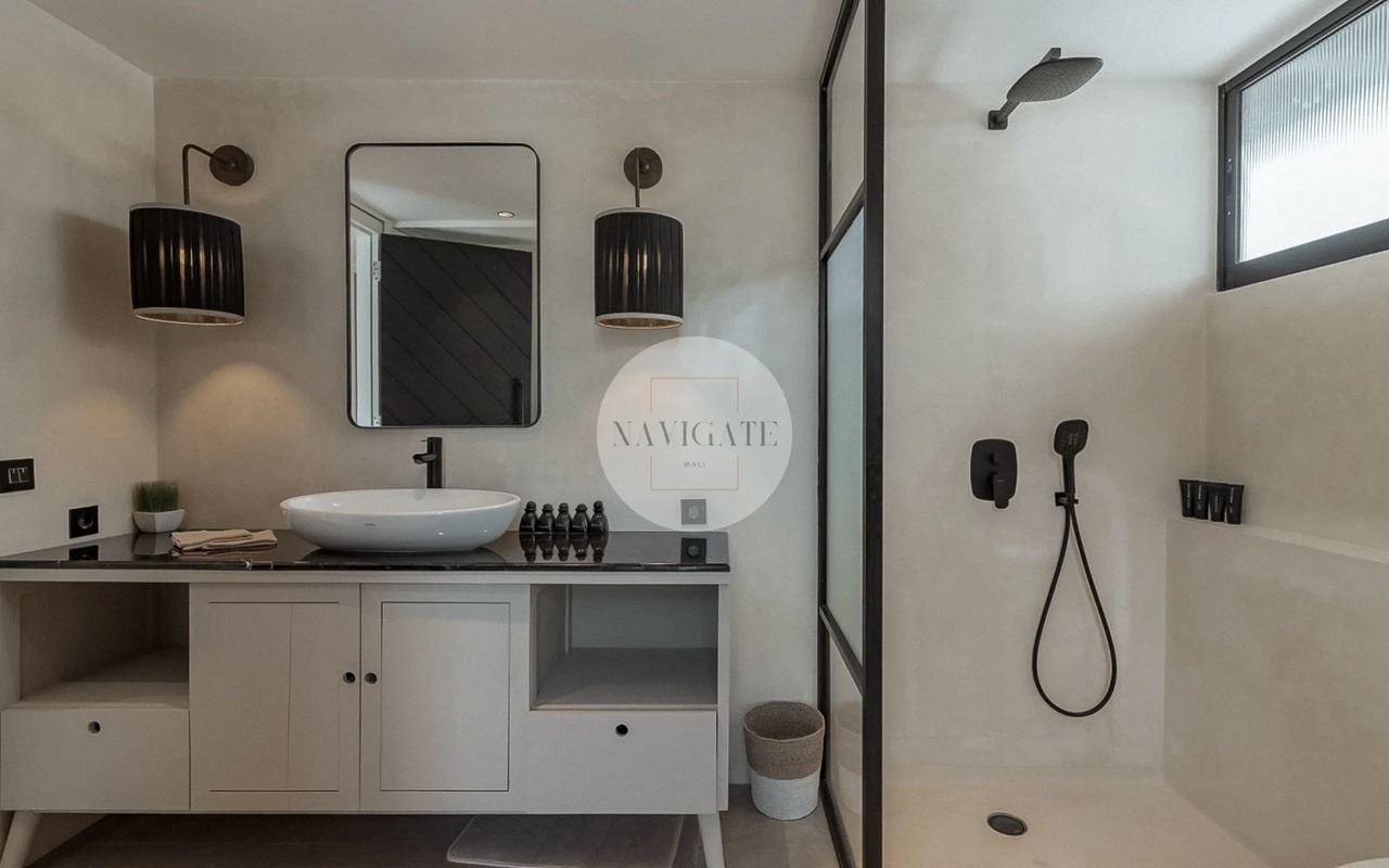 Villa Nina | 5-bedrooms in Berawa,Canggu