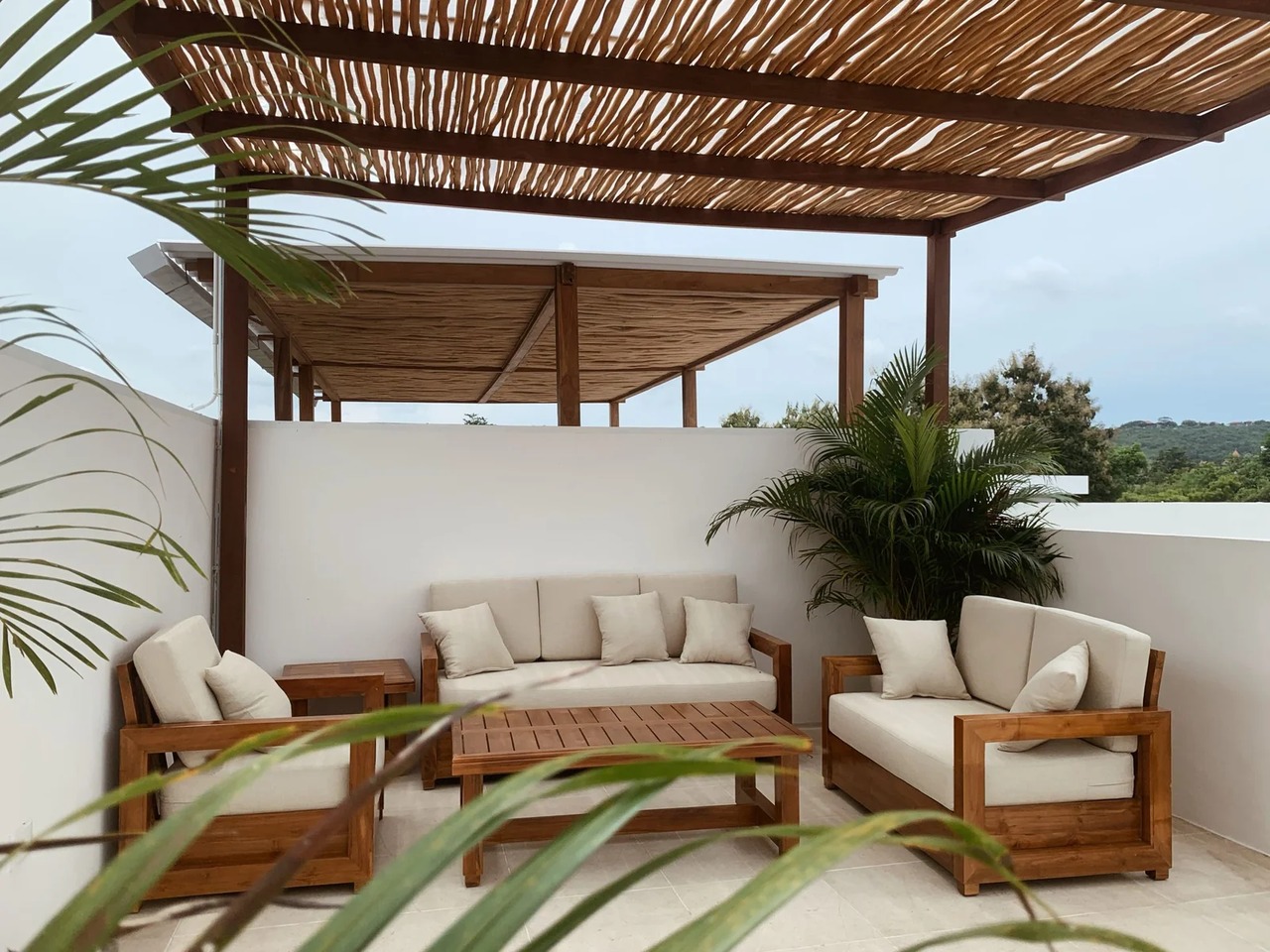 Elegant 2BR Mediterranean Villa w/ Roof